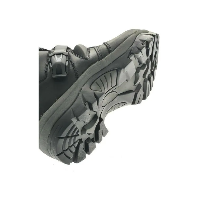 Forma Adventure Boots